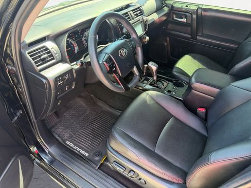 Used 2019 Toyota 4Runner TRD Off-Road Premium AWD/4WD image 13