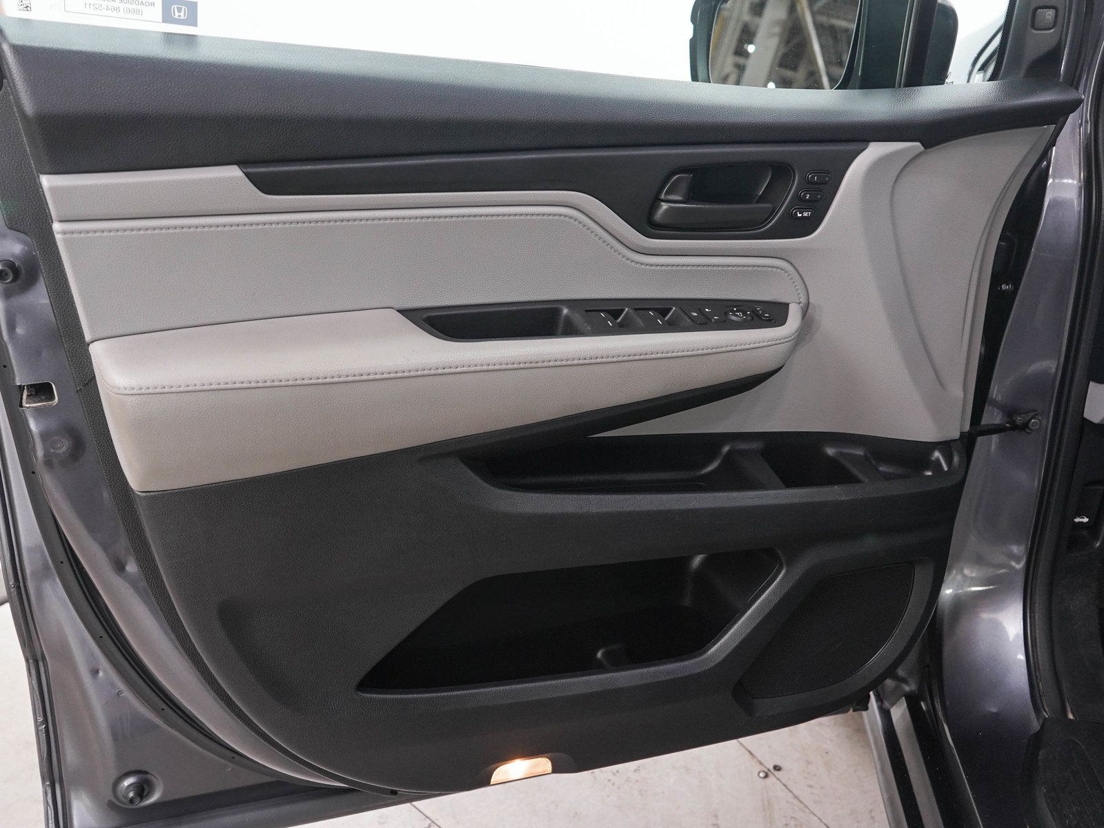 Used 2018 Honda Odyssey EX-L image 20