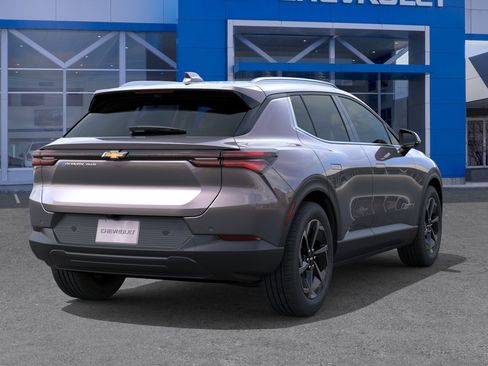 New 2026 Chevrolet Equinox EV LT AWD/4WD image 4