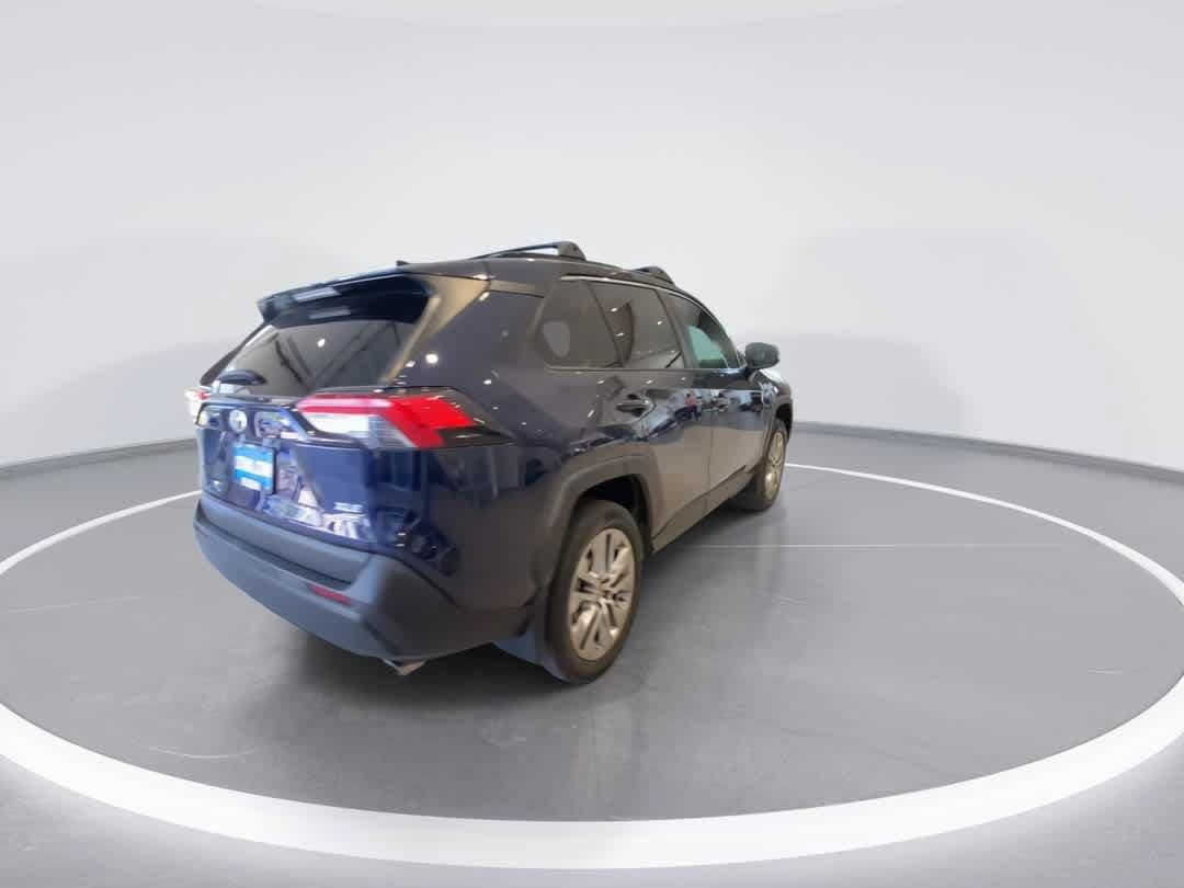 Certified 2022 Toyota RAV4 XLE Premium AWD/4WD image 8