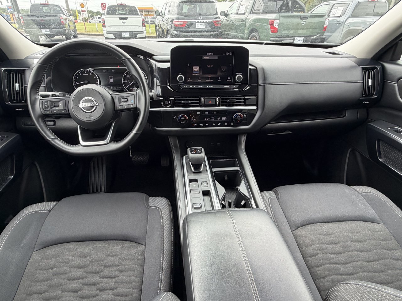 Certified 2025 Nissan Pathfinder SV FWD image 14
