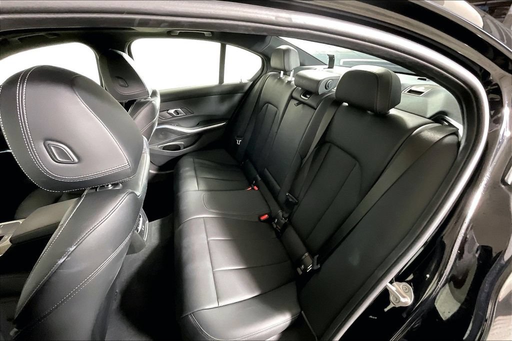 Used 2025 BMW 330i Sedan RWD image 25