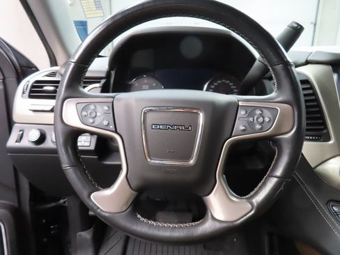 Used 2020 GMC Yukon XL Denali w/ Denali Ultimate Package image 40