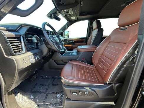 Used 2024 GMC Sierra 2500 Denali Ultimate w/ Max Trailering Package AWD/4WD image 9