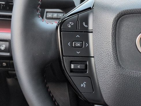 Used 2024 Toyota Prius Prime FWD image 24