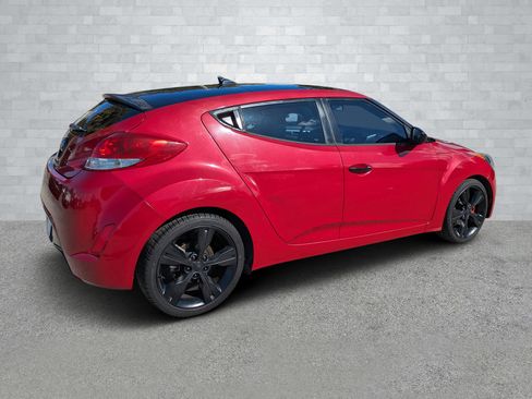 Used 2016 Hyundai Veloster w/ Option Group 02 image 4