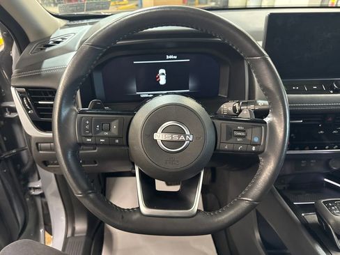 Certified 2024 Nissan Rogue SL w/ SL Premium Package image 16