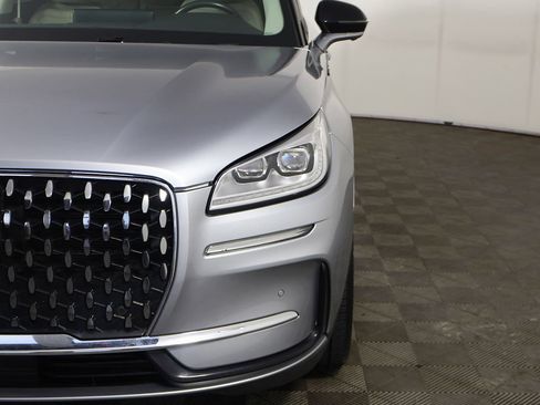 Used 2023 Lincoln Corsair Reserve w/ Equipment Group 201A FWD image 17