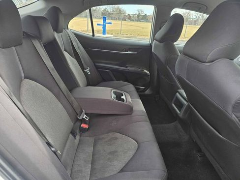 Used 2021 Toyota Camry LE image 33