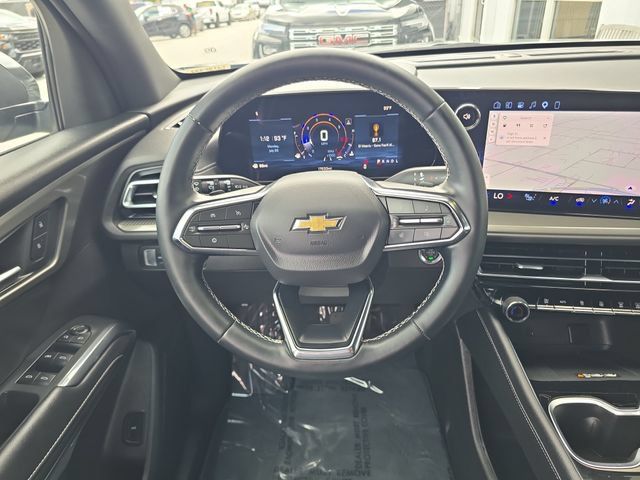 Certified 2026 Chevrolet Traverse LT FWD image 12