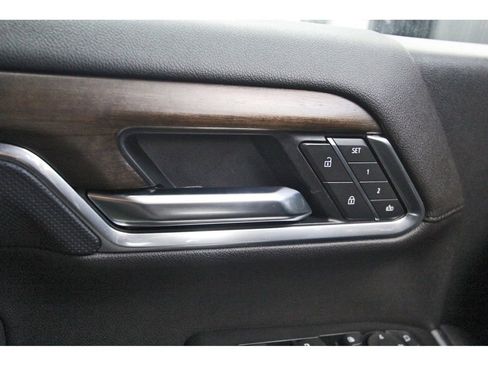 Used 2025 Chevrolet Silverado 3500 High Country w/ High Country Premium Package image 18