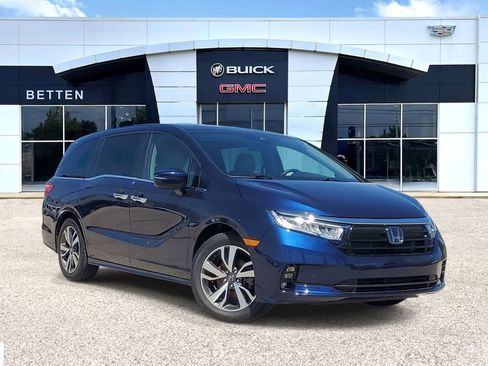 Used 2023 Honda Odyssey Touring image 1