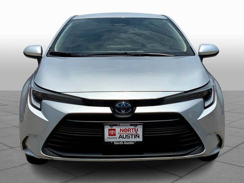 Used 2024 Toyota Corolla LE FWD image 4