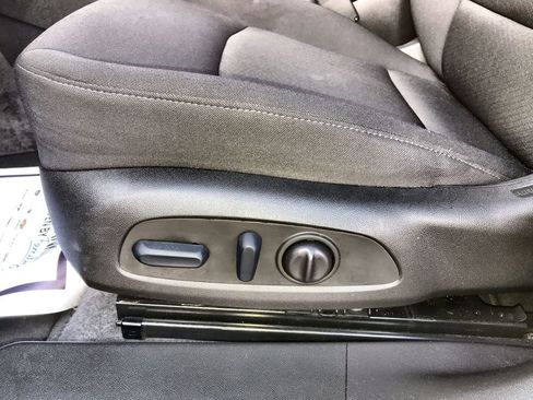 Used 2025 Chevrolet Malibu RS image 12