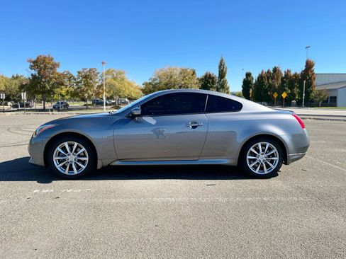 Used 2014 INFINITI Q60 Journey w/ Premium Package image 8