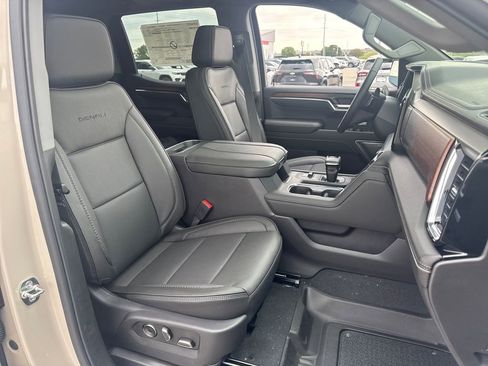 New 2026 GMC Sierra 1500 Denali AWD/4WD image 11