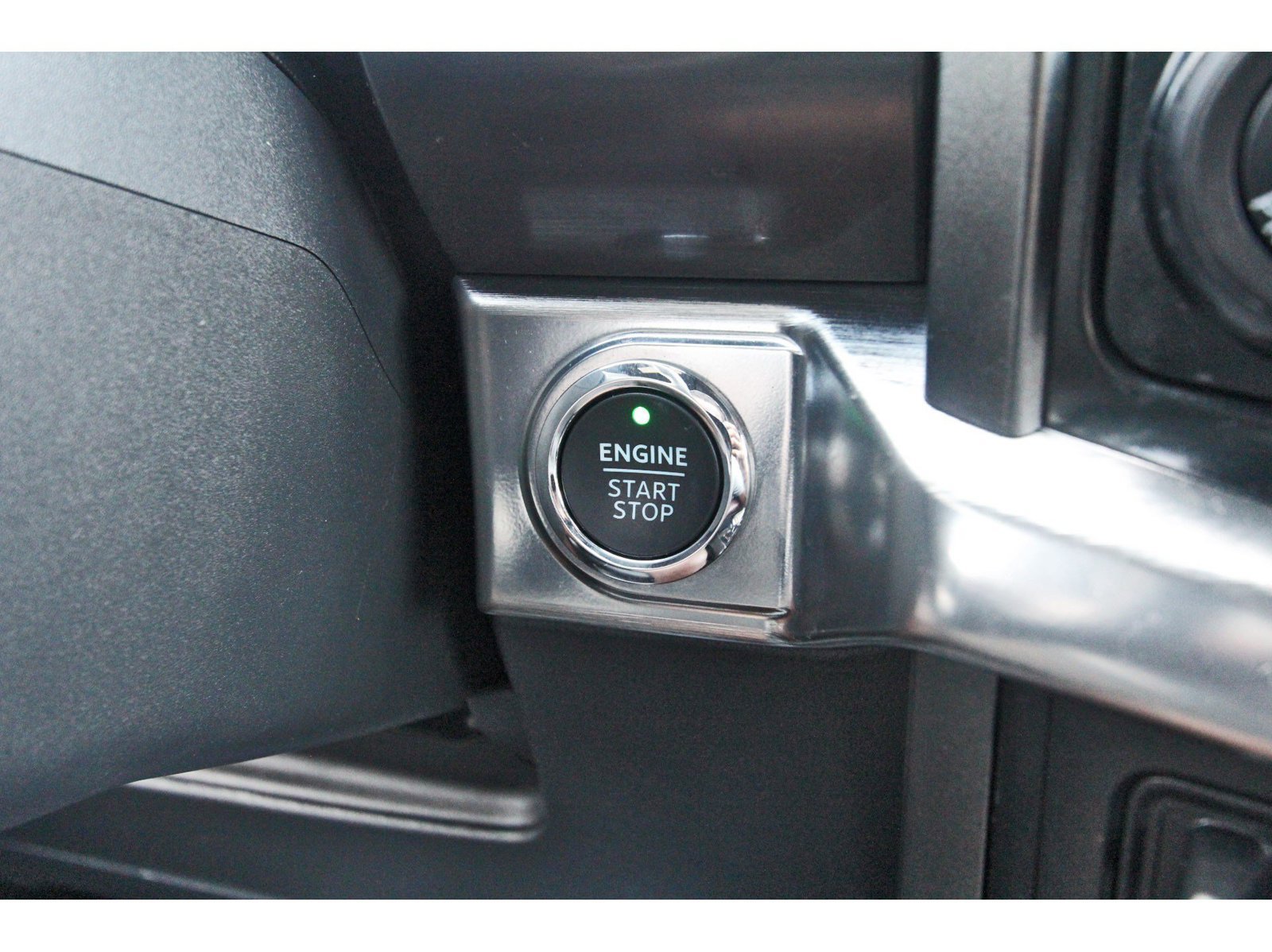 Used 2023 Ford F150 Lariat w/ Equipment Group 502A High AWD/4WD image 20
