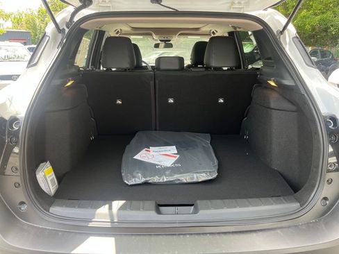 New 2025 Nissan Kicks SR w/ SR Premium Package image 36