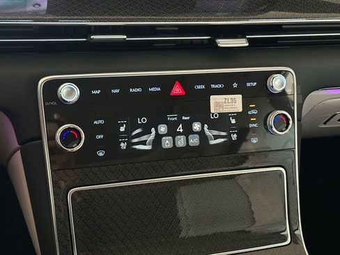 New 2026 Genesis GV80 3.5T e-SC image 21