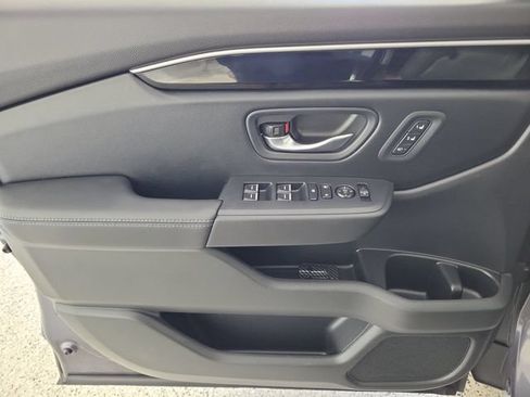 Used 2025 Honda Pilot EX-L image 22