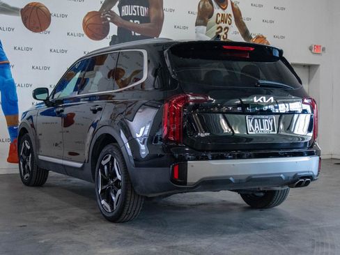 Used 2025 Kia Telluride S AWD/4WD image 23