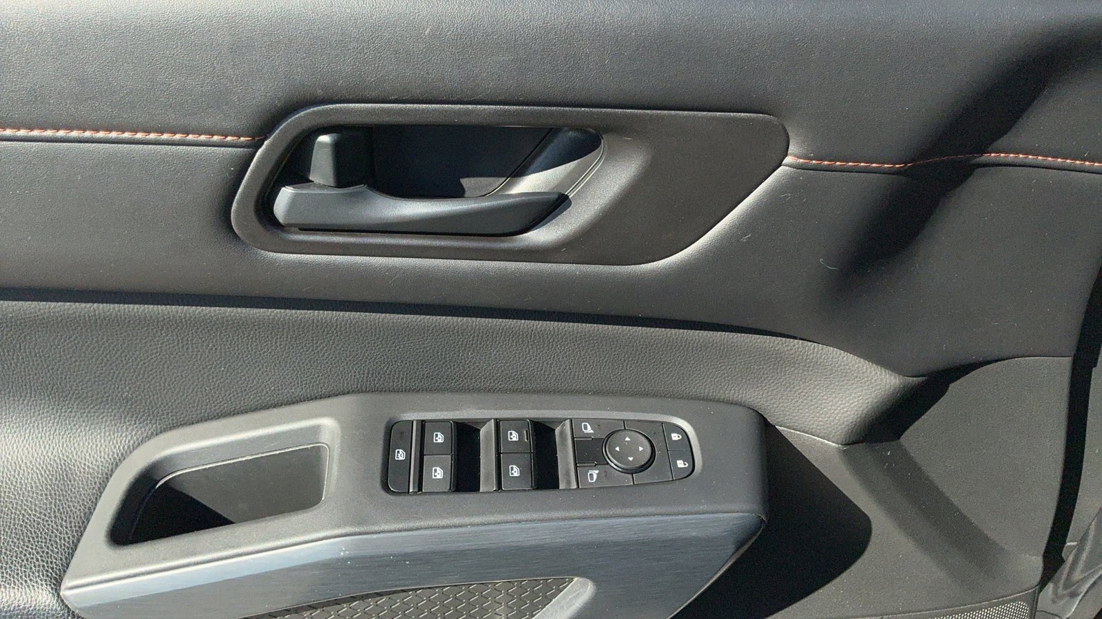 Certified 2024 Nissan Pathfinder Rock Creek AWD/4WD image 15