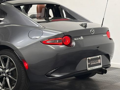 Used 2022 MAZDA MX-5 Miata RF Grand Touring w/ Weather Package RWD image 9