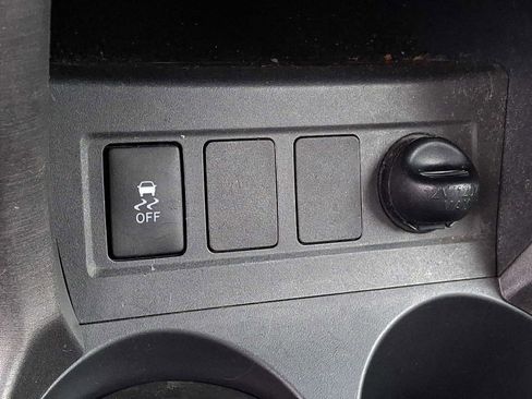 Used 2010 Toyota RAV4 image 24