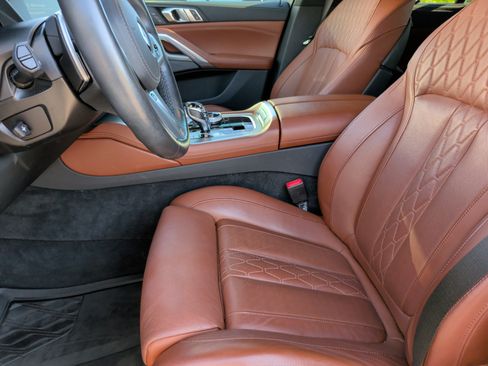 Certified 2023 BMW X6 M50i w/ Executive Package image 26