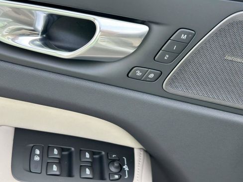 New 2026 Volvo XC60 B5 Plus w/ Protection Package Premier image 19