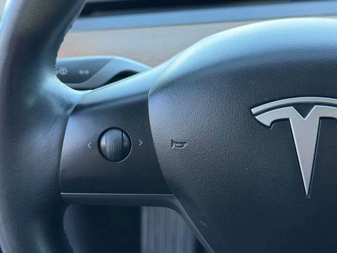 Used 2018 Tesla Model 3 Long Range image 11