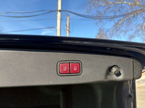 Used 2016 Mercedes-Benz E 350 E350 Sport 4MATIC Sedan image 23