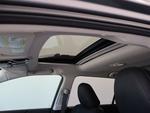 Used 2025 Subaru Outback Touring w/ Popular Package #2 image 25