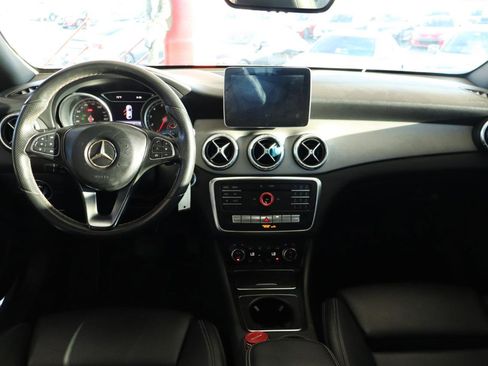 Used 2018 Mercedes-Benz CLA 250 image 16