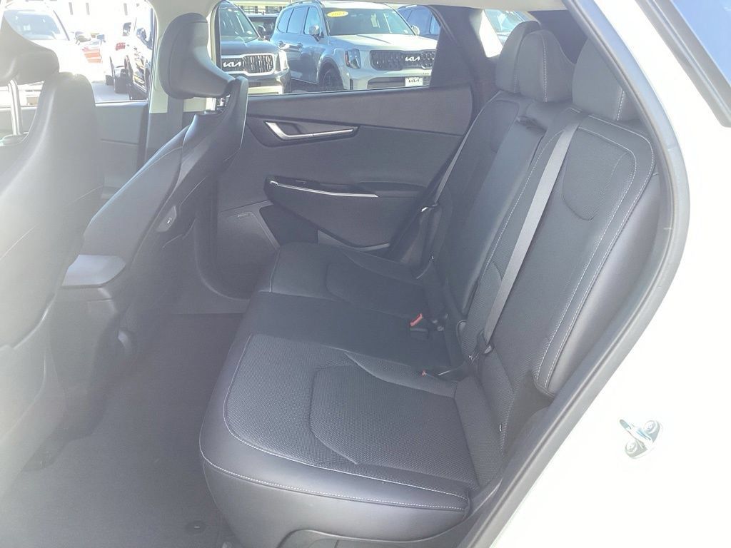 Used 2024 Kia EV6 Wind w/ Wind Technology Package AWD/4WD image 16