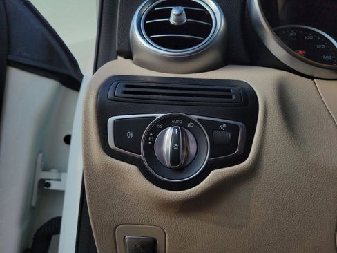 Certified 2022 Mercedes-Benz GLC 300 image 25