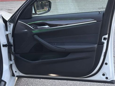 Used 2020 BMW 530i image 33