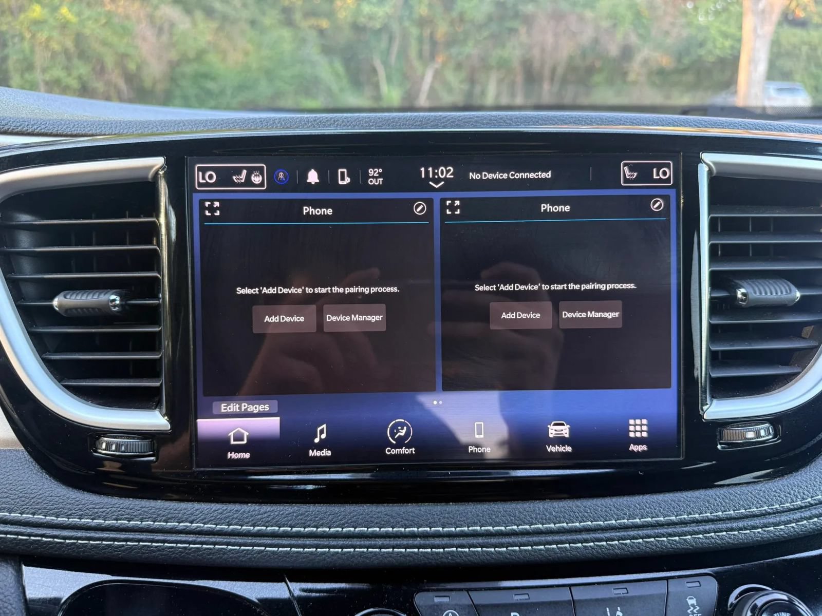 Used 2024 Chrysler Pacifica Touring FWD image 40