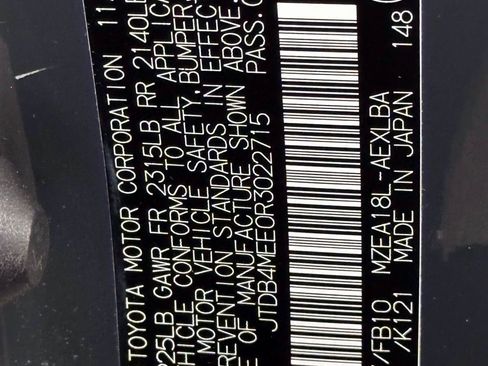 Used 2024 Toyota Corolla LE FWD image 30
