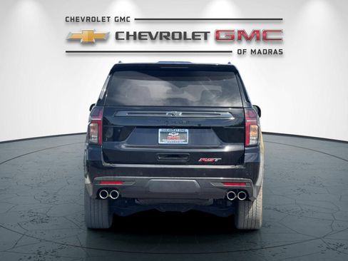 Used 2022 Chevrolet Tahoe RST w/ Sport Performance Package AWD/4WD image 4