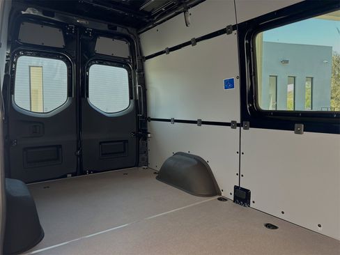 Used 2024 Mercedes-Benz Sprinter 144 Cargo image 12