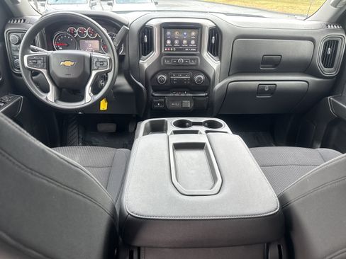 Used 2021 Chevrolet Silverado 1500 Custom w/ Custom Max Trailering Package AWD/4WD image 12