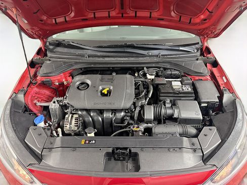 Used 2020 Hyundai Elantra SE image 38