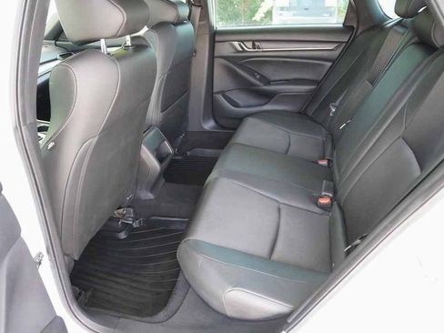 Used 2019 Honda Accord Sport image 10