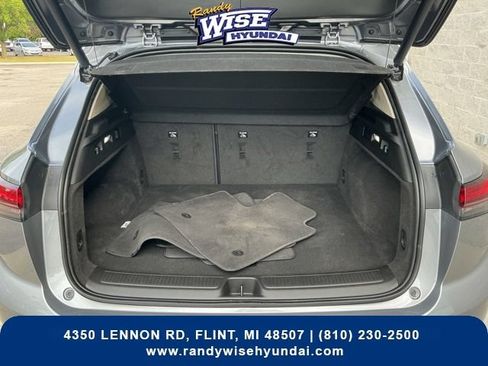 Used 2022 Buick Envision Essence w/ Technology Package I FWD image 27