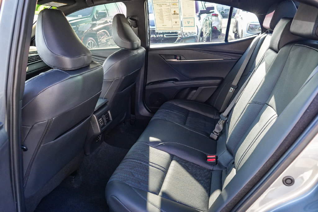 Used 2026 Toyota Camry XSE FWD image 17