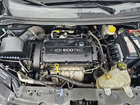 Used 2013 Chevrolet Sonic LT image 33