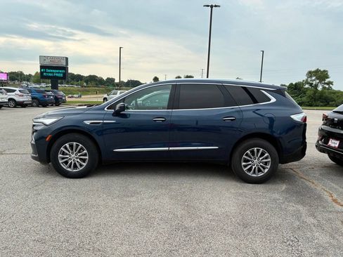 Used 2023 Buick Enclave Essence w/ LPO, Floor Liner Package FWD image 11