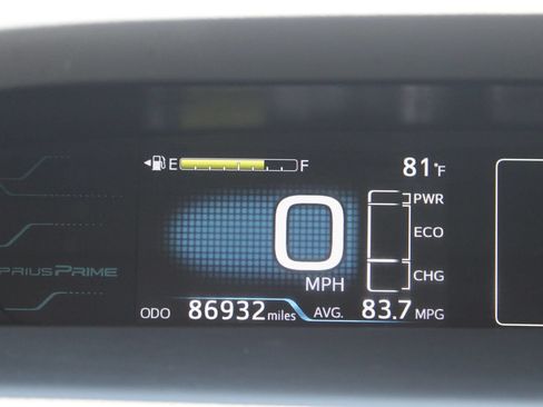 Used 2018 Toyota Prius Prime Premium FWD image 27