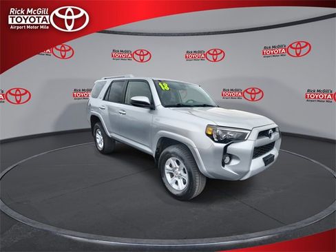 Used 2018 Toyota 4Runner SR5 image 2